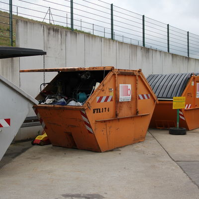 Auf der Umladestation Saugrund können, teilweise gegen Gebühr, Abfälle unterschiedlichster Art abgegeben werden.