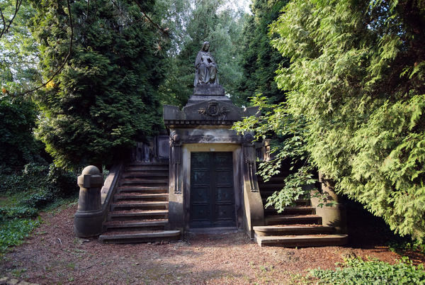 Mausoleum Terrassenfriedhof Döhlen