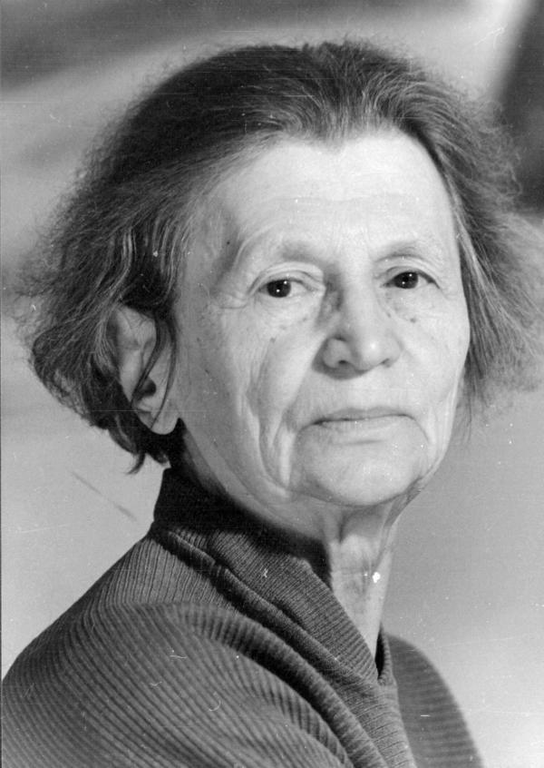 Dr. Eva Schumann