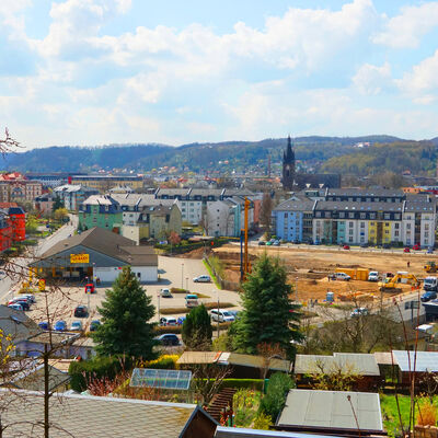 Nach dem Abriss der Lederfabrik an der Poisentalstraße beginnt die Gestaltung des Geländes.