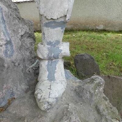 Schäden am alten Denkmal: Die Risse waren nicht mehr zu übersehen.