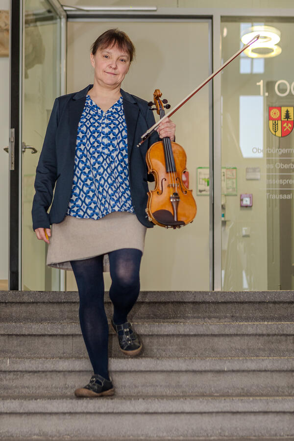 Susanne Klawitter mit ihrem Lieblings-Instrument, der Violine