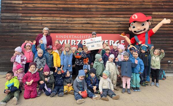 Oskars K�rbiswettbewerb Wurzelzwerge