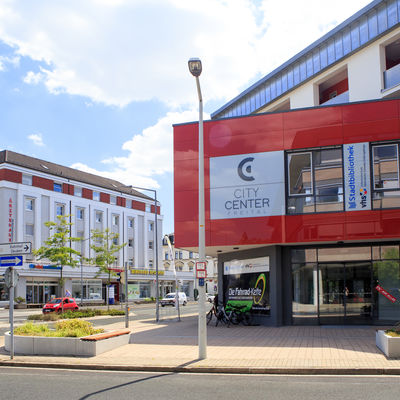 City-Center und Ärztehaus im Stadtzentrum am Neumarkt