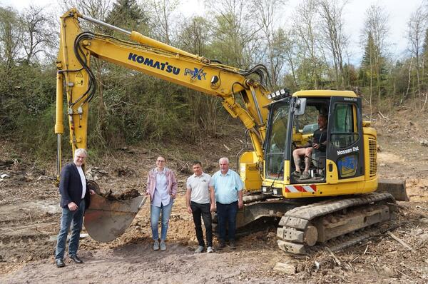 Regenr�ckhaltebecken Breiter Grund Baustart