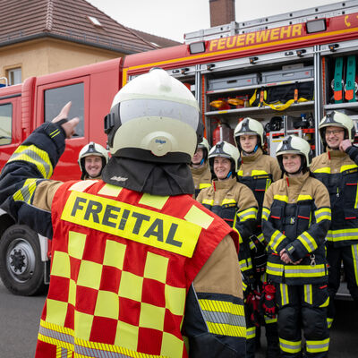 Einsatzkr�fte der Freiwilligen Feuerwehr Freital