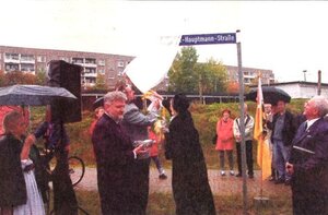 Taufe der Gerhart-Hauptmann-Stra&szlig;e